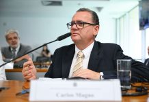 Conselho de Comunicação do Congresso Nacional debate ECA Digital e Carlos Magno alerta pais para rotina dos filhos nas redes