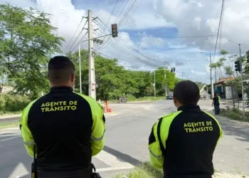 STTP inicia operação do conjunto semafórico da Avenida Plínio Lemos