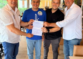 Vereador Plínio Gomes recebe anuência do União e se filia ao PL