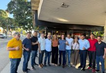 Cícero visita Shopping Edson Diniz e defende que o Estado seja parceiro permanente de Campina