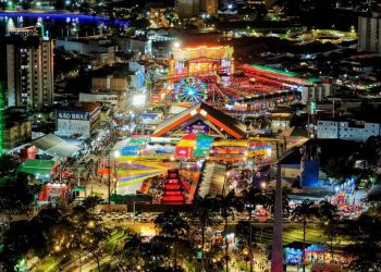 Programação do São João de Campina Grande hoje: Banda Magníficos está entre atrações