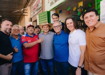 Veneziano participa de atividades em cidades do sertão, ao lado de Cícero e André Gadelha