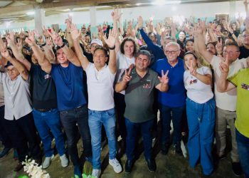 Em ato com presença de Veneziano, prefeito de Lagoa de Roça Júnior do Caracol anuncia apoio a Cícero para governador